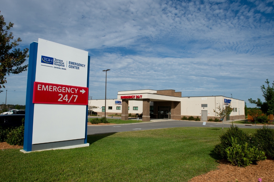 tampa general hospital crystal river emergency center exterior and signage